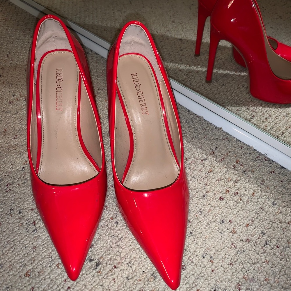 Sexy red heels